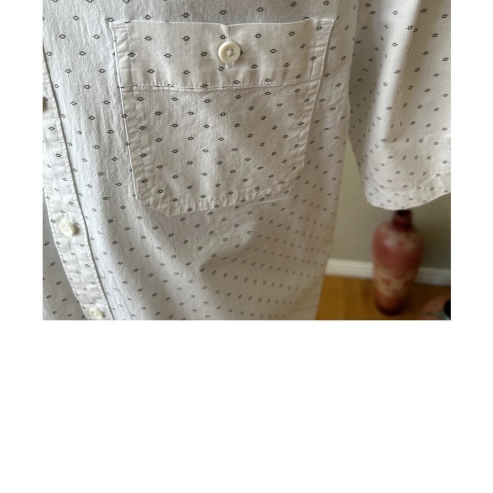 VOYAGER White Gray Button Short Sleeve pocket Shirt Geometric Stretch Men’s XL - Picture 6 of 8